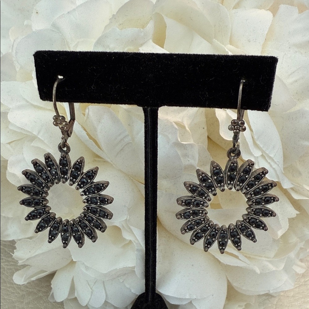Elegant Black/Navy Blue crystal Sunburst Earrings